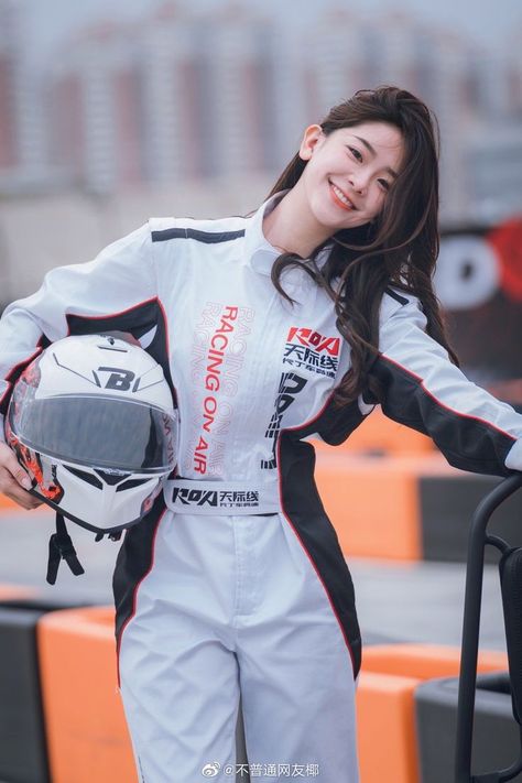 Motor Racing Aesthetic, Racer Pose Reference, Car Racer Outfit Women, Motorcyclist Outfit, Race Photoshoot, Car Racing Outfit, Female Racer Aesthetic, Racer Aesthetic, Racing Photoshoot