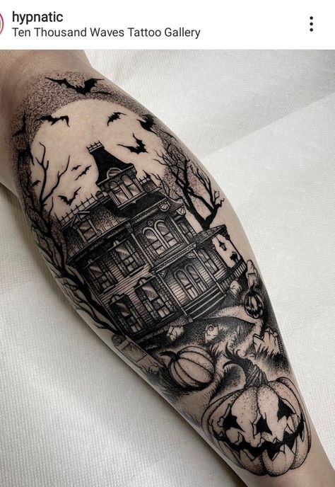 Classic Black Tattoo, Haunted House Tattoo Sleeve, Haunted House Sleeve Tattoo, Adams Family House Tattoo, Halloween Upper Arm Tattoo, American Traditional Haunted House Tattoo, Halloween Themed Tattoos Sleeve, Spooky Half Sleeve Tattoo, Spooky Leg Sleeve