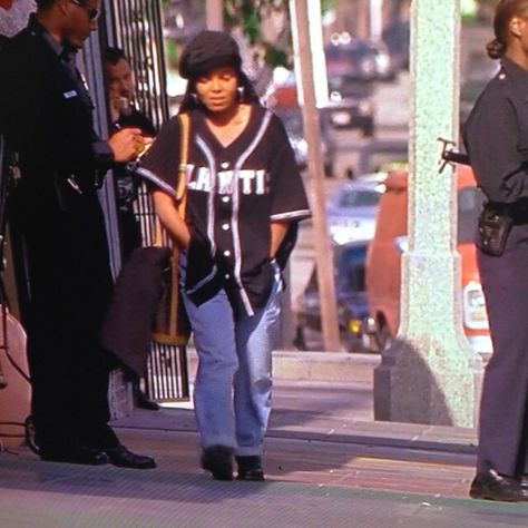 Janet Jackson 2000s Baseball Jersey Outfit, 1990s Black Fashion, 1980s Black Women Fashion, Black Girls 90s Fashion, 80’s Fashion Black Women, 90s Black Outfits, 90s Fashion Jersey Outfits, 90s Fashion Outfits 1990s Style Hip Hop, Old School Outfits 90s Hip Hop