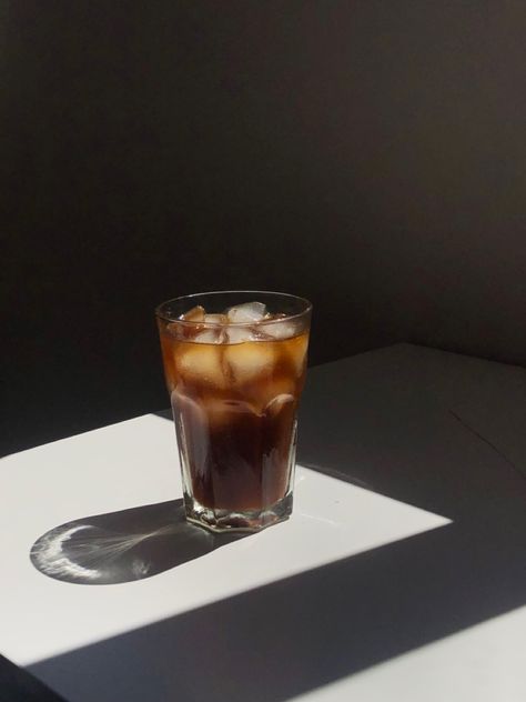 Iced Americano Aesthetic, Americano Aesthetic, Iced Coffee With Instant Coffee, Coffee With Instant Coffee, Make Iced Coffee, Steeped Coffee, Food Photography Composition, Espresso Martini Recipe, Iced Americano