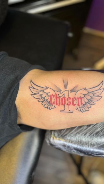 Atl Tattoo Ideas, The Chosen One Tattoo, Chosen 1 Tattoo Men, Chosen 1 Tattoo, Chosen One Tattoo, Chosen Tattoo, Round Tattoo, Cute Thigh Tattoos, Optical Illusion Tattoos