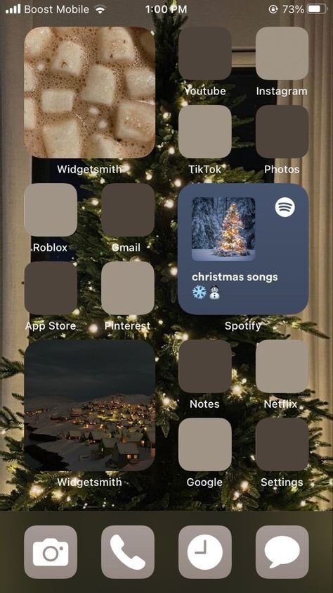 Ios 16 Lock Screen Wallpaper Christmas, Ios 17 Home Screen Ideas Christmas, Winter Aesthetic Phone Layout, Ipad Homescreen Ideas Christmas, Christmas Phone Theme Ideas, Ios Winter Theme, Winter Ios 16 Wallpaper, Christmas Ios 16 Wallpaper Ideas, Iphone Layout Christmas