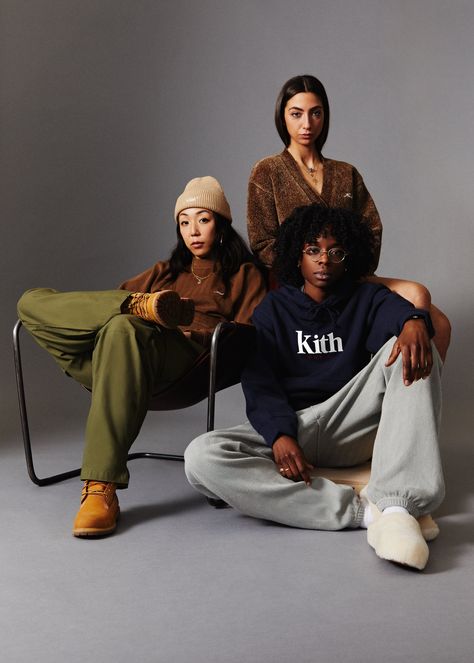 2023 Editorial, New York Hoodie, Streetwear Photoshoot, Group Photo Poses, Streetwear Model, Kith Women, Group Poses, Studio Photography Poses, Studio Photoshoot