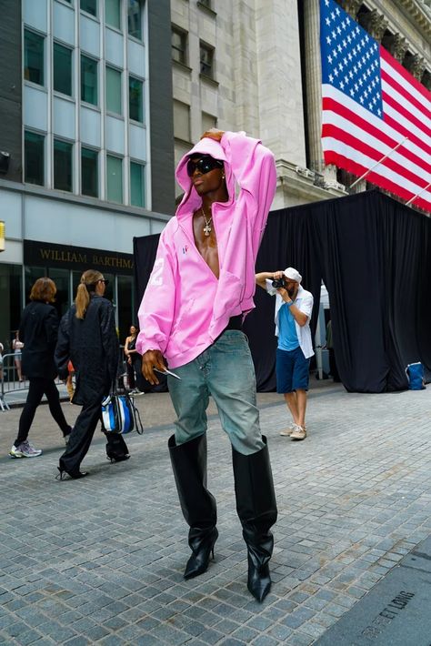 Alton Mason Runway, Balenciaga Shoot, Alton Mason, Christine Quinn, New York Stock Exchange, Best Of Fashion Week, Balenciaga Style, Alexa Demie, Resort 2023