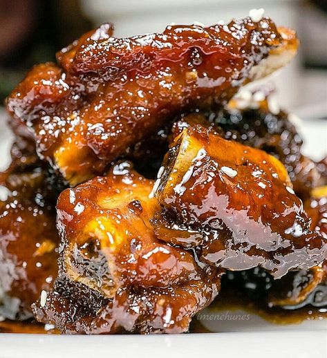 Sweet and Sour Spareribs Sweet Sour Ribs, Sweet Sour Spareribs, Chinese Seasoning, Sweet And Sour Spareribs, Pork Spare Ribs Recipe, Spareribs Recipe, Sweet And Sour Recipes, Pork Meals, Pork Spare Ribs