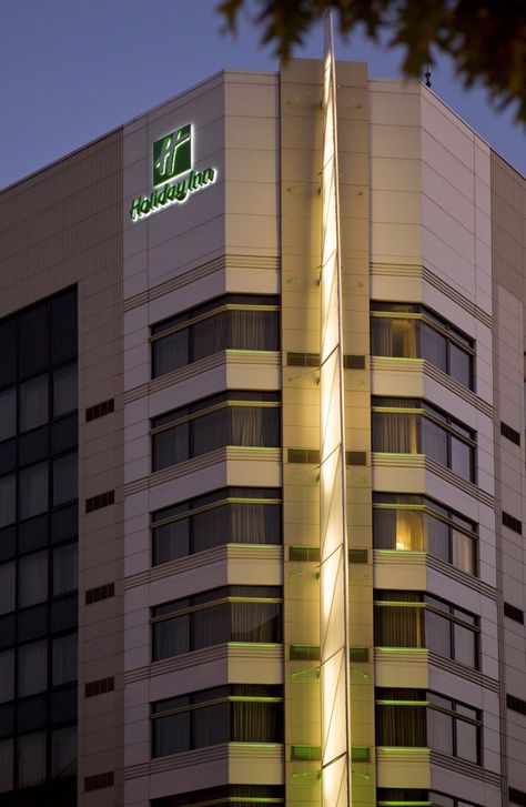 HOLIDAY INN WASHINGTON CAPITOL - NATL MALL, AN IHG HOTEL - Updated 2024 Prices & Reviews (Washington DC) Hotels In Washington Dc, Ihg Hotel, Hotel Washington Dc, Washington Dc Vacation, Washington Dc Restaurants, Dc Vacation, Washington Dc Hotels, Hotel Riu, Carlton Hotel