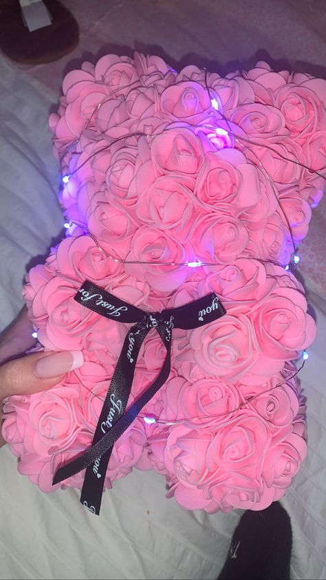 Luxury Flower Bouquets, Teen Trends, Birthday Roses, Pink Lifestyle, Flower Gift Ideas, Pink Teddy Bear, Glitter Flowers, Flowers Bouquet Gift, Glitter Roses