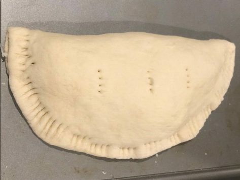 Bread Machine Calzone Dough - Bread Dad Calzone Dough Recipe, Pizza Dough Bread Machine, Stromboli Dough, Calzone Dough, Zojirushi Bread Machine, Calzone Recipe Easy, Bread Machine Mixes, Pastry Dough Recipe, Easy Bread Machine Recipes