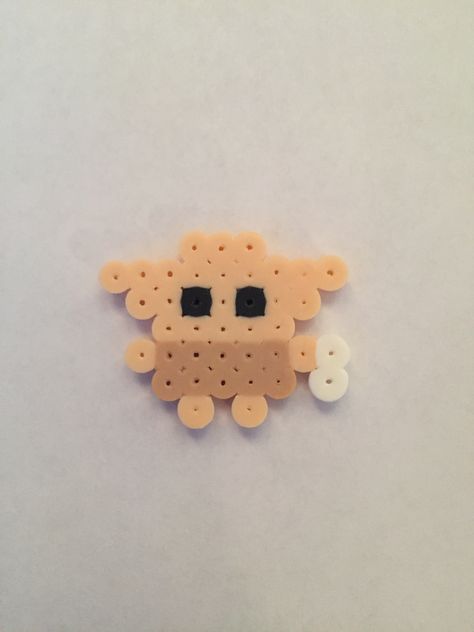 Adorable DIY bead Dobby!!! Small Round Perler Bead Patterns, Pysla Beads Ideas, Pearler Bead Christmas, Peeler Bead Bookmark, Cute Pearl Bead Ideas, Iron Beads Ideas Easy, Cute Hama Beads, Perler Bead Patterns Small Easy Cute, Pearled Beads Pattern