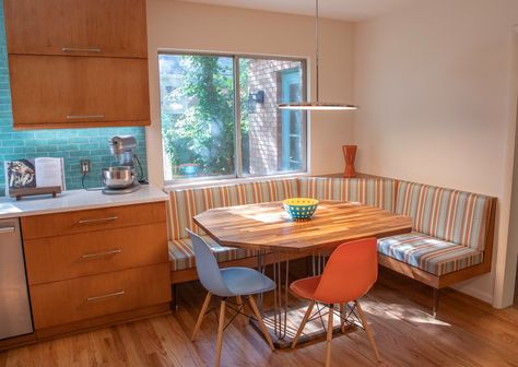 Cloverly Kitchen Mid Century redo in Mid Century Home | Focal Pointe Design LLC Breakfast Nook Mid Century Modern, Mid Century Modern Kitchen Nook, Mid Century Dining Nook, Mcm Eat In Kitchen, Mid Century Breakfast Nook, Mid Century Modern Banquette, Kitchen Built In Bench, Mid Century Kitchen Island, Glazed Tile Backsplash