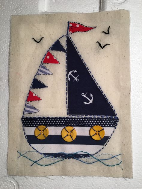 Nautical Applique Patterns, Seaside Applique Ideas, Beach Theme Quilt, Freemotion Embroidery, Boat Quilt, Crochet Materials, Quilted Cards, Nautical Cushions, Nautical Quilt