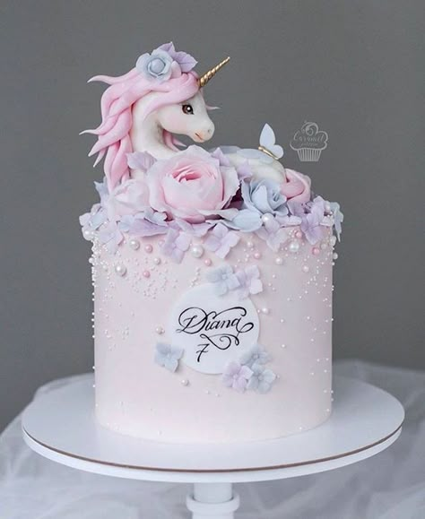 Unicorn Cakes Ideas, Girly Birthday Cakes For Kids, Cake Designs Birthday Kids Girl, Make Up Cakes Birthdays Girly, Unicorn Cakes For Girls Birthday, Cute Unicorn Cake, Girly Birthday Cake, Unicorn Cake Design, Tårta Design