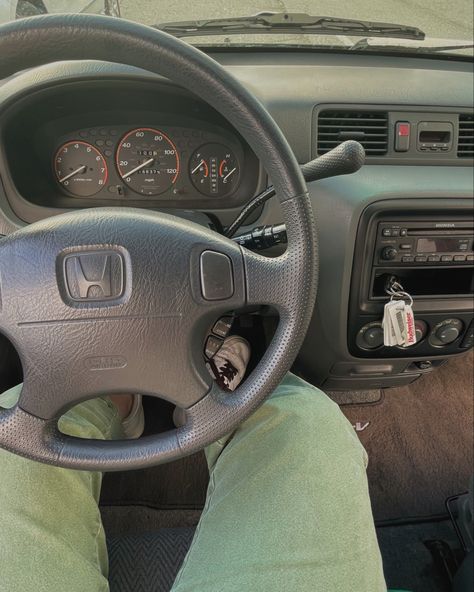 Honda Crv Interior Aesthetic, Honda Car Aesthetic, Crv Aesthetic, Minivan Aesthetic, Honda Crv Aesthetic, Honda Aesthetic, Honda Crv Interior, Crv Honda, Cool Girl Aesthetic