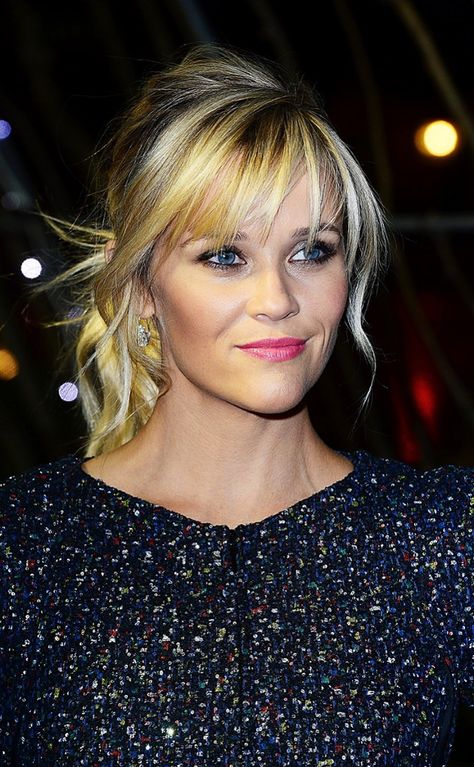 Reese Hair Witherspoon, Celebs With Bangs, Reese Witherspoon Makeup, Annabel's London, Reese Witherspoon Bangs, Kelly Clarkson Bangs, Riley Keough Hair Bangs, Reece Witherspoon Hair Bangs, Rose Byrne Bangs