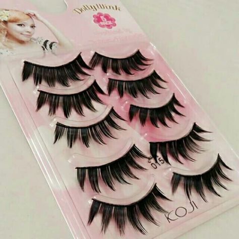 Dolly Wink Lashes Rp40.000 Cosplay Lashes, Wink Lashes, Dolly Lashes, Manifest 2023, Dolly Wink, Doll Eye Makeup, Makeup Pallets, Belly Button Jewelry, Pin Up Outfits