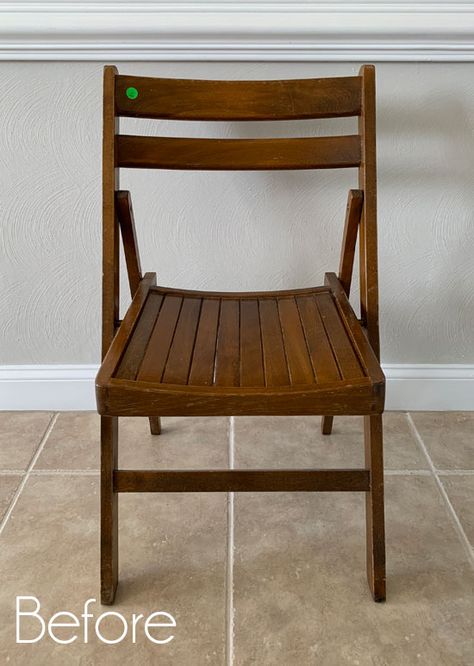 Folding Wood Chair Makeover, Repurposing Old Chairs, Upcycle Folding Chair, Wooden Folding Chairs Makeover, Old Wooden Folding Chair Ideas, Redo Chairs, Wooden Chair Makeover, Folding Chair Makeover, Wood Chair Makeover