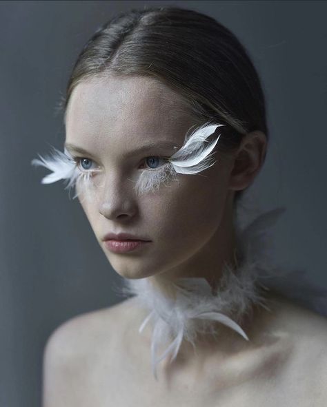 Feather Eyelashes, Angel Makeup, Bird Costume, Angel Costume, White Makeup, Face Jewellery, White Eyes, Beauty Shoot, Maquillage Halloween