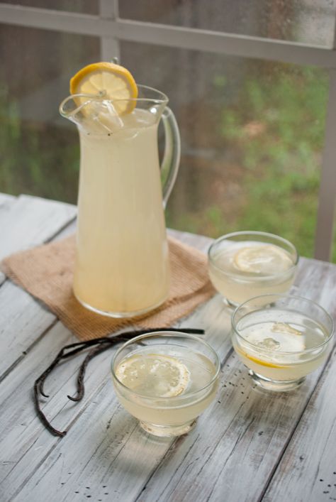 vanilla bean lemonade...since i have recently starting keeping real vanilla beans :) Fresh Drinks, Pretty Drinks, Fruit Infused, Savory Recipes, Fabulous Foods, How To Squeeze Lemons, Non Alcoholic Drinks, Happy Mail, Wholesome Food