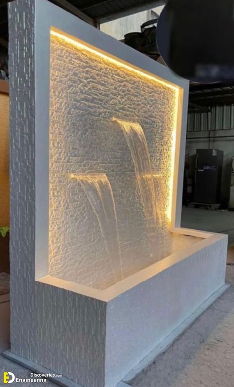 30 Creative Water Fountain Ideas for Your Home Check more at https://zugnews.com/30-creative-water-fountain-ideas-for-your-home/ Water Falls Garden Wall Fountains, Wall Fountains Backyard, Wall Waterfall Outdoor, Wall Fountain Ideas, Water Fountain Ideas, Indoor Waterfall Wall, Indoor Wall Fountains, Kolam Air, Outdoor Wall Fountains