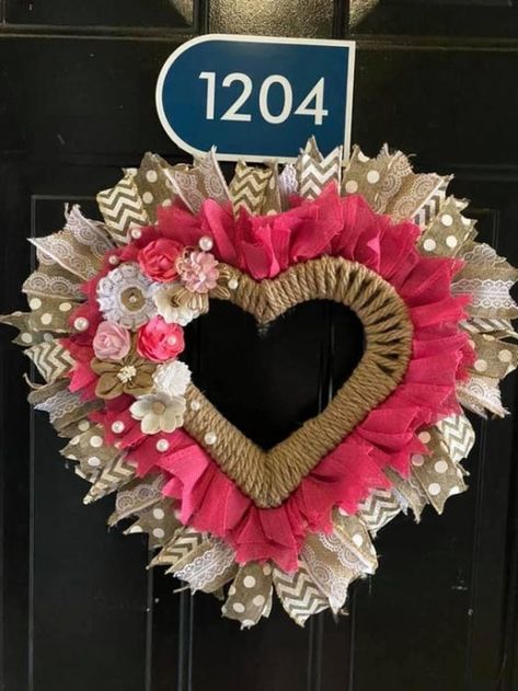 Wreath With Hearts, Foam Roses Crafts, Dollar Tree Wreaths, Valentines Wreaths, Heart Shaped Wreath, Diy Valentines Day Wreath, Valentine Wreath Diy, Valentine Wreaths, Valentines Day Wreath