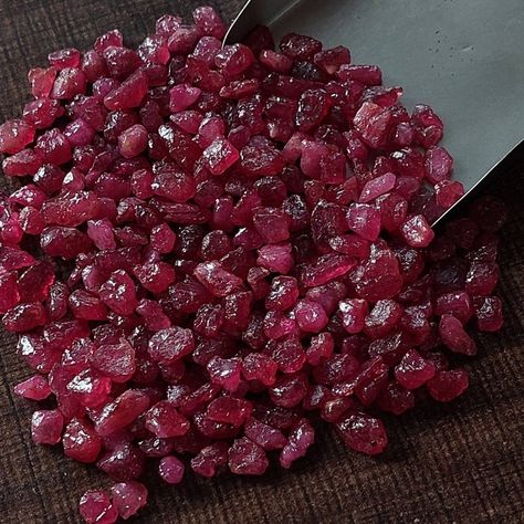 20 Pieces Natural Ruby Rough/Ruby Gemstone/Ruby Raw/Red Ruby/Precious Ruby Rough/Drilled Ruby/July Birth Stone/Loose Gemstone/6 to 9 Mm/ Rough Ruby Stones, Ruby Crystal Aesthetic, Rubies Aesthetic, Ruby Aesthetic Gem, Ruby Gemstone Aesthetic, Rubi Aesthetic, Ruby Aesthetic, Ruby Core, Crystals Healing Grids