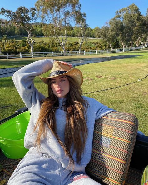 Anastasia Karanikolaou on Instagram: “we at the ranch” Anastasia Karanikolaou Instagram, Girls Wearing Hats, Anastasia Karanikolaou, Baby Icon, Beauty Must Haves, Influencers Fashion, Power Girl, The Ranch, Birthday Outfit