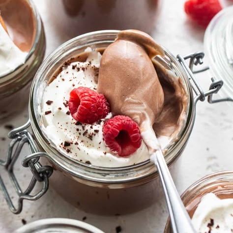 Chocolate Protein Mousse Protein Chocolate Mousse, Fwtfl Recipes, Protein Mousse, Protein Dessert Recipes, No Bake Chocolate Desserts, 2024 Instagram, Low Carb Meats, Fit Foodie Finds, Peanut Butter Oats