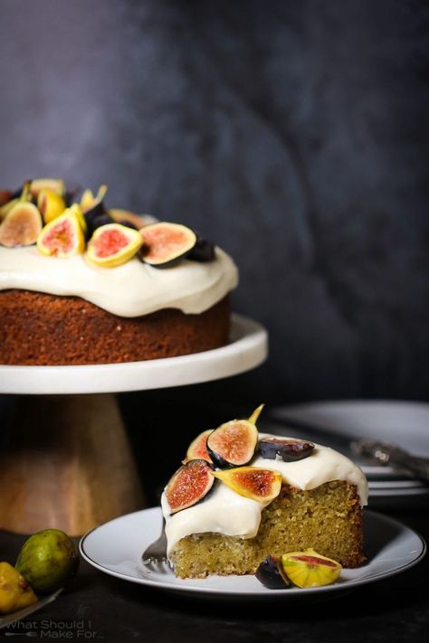 Olive Oil Cake with Mascarpone Frosting & Fresh Figs Food Persian, Orange Cakes, Finch Photography, Lebanese Desserts, Lemon Olive Oil Cake, Fig Cake, Mascarpone Frosting, Orange Cupcakes, Orange Dream