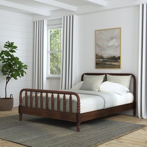 Spindle Queen Bed by Homestyles - Bed Bath & Beyond - 39698093 Traditional Bedrooms, Wood Spindle Bed, Spindle Bed, Hillsdale Furniture, King Bedroom Sets, Bedroom Sets Queen, Solid Wood Bed, Queen Bedroom, King Bedroom