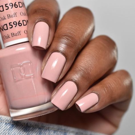 Daisy Nail Designs, INC. on Instagram: “💘 This creamy nude pink is perfect for a subtle v-day mani. #OakBuff DND596. Available in gel polish and regular lacquer.” Dnd Gel Nail Polish, Dnd Nail Polish, Buff Nails, Band Nails, Dnd Gel Polish, Gel Nail Colors, Gel Polish Colors, Colorful Nail Designs, Glam Nails