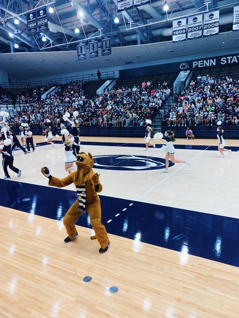 Penn State University Aesthetic, Penn State Aesthetic, Penn State Volleyball, Penn State Basketball, Penn State College, College Vibes, Dream Collage, Pennsylvania State University, Second Semester