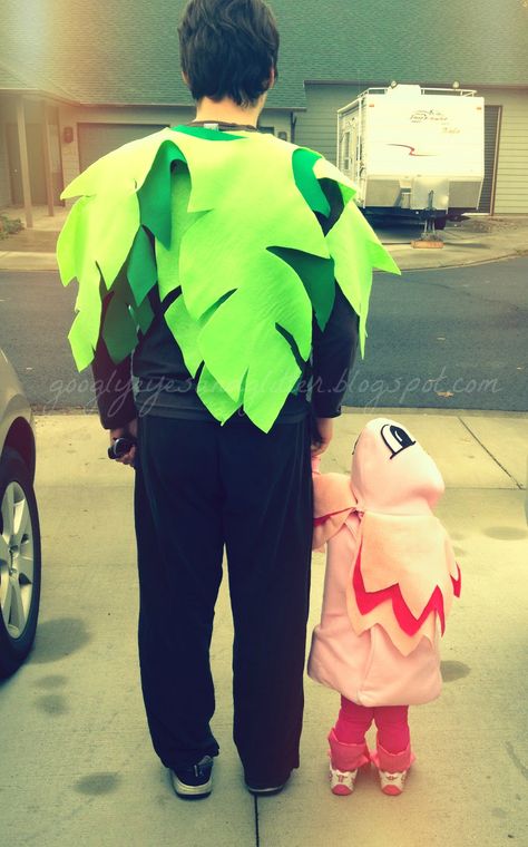 Palm Tree Costume, Diy Palm Tree, Jungle Book Costumes, Flamingo Costume, Lion King Jr, Tree Costume, Halloween Bedroom Decor, Monster Costumes, Diy Costumes Kids