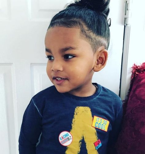 temple fade man bun hairstyle boys photo Kids Man Buns, Man Bun Haircut, Haircut Boys, Baby Haircut, Man Bun Hairstyles, Toddler Boy Haircuts, Baby Boy Haircuts, Baby Boy Hairstyles, Braids For Boys