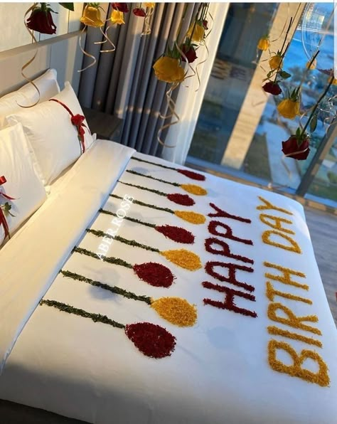 Husband Birthday Decorations, Birthday Surprise For Husband, Romantic Room Surprise, Romantic Dinner Decoration, Surprise Birthday Decorations, Romantic Room Decoration, Wedding Room Decorations, Birthday Room Decorations, Romantic Date Night Ideas