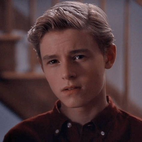 Bryce Loski Icon, Bryce Flipped, Flipped Wallpaper, Flipped Bryce, Bryce Loski, Callan Mcauliffe, Flipped Movie, Sycamore Tree, Fake Pictures