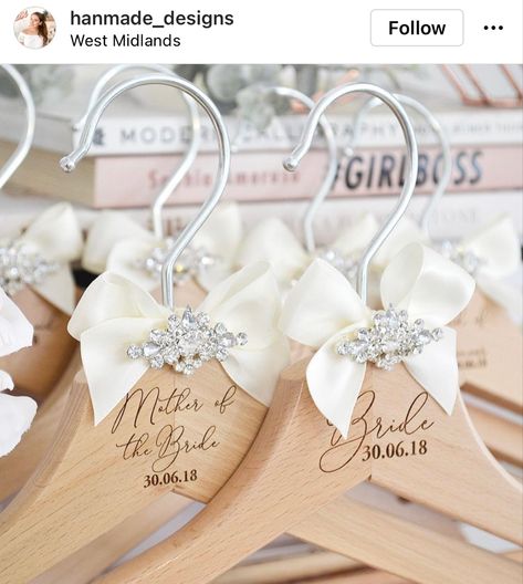 Bride Hanger Diy, Bride Hanger, Bridal Hangers, Diy Bride, Wedding Dress Hanger, Wedding Hangers, Future Wedding Plans, Wedding Glasses, Wedding Gifts For Bridesmaids