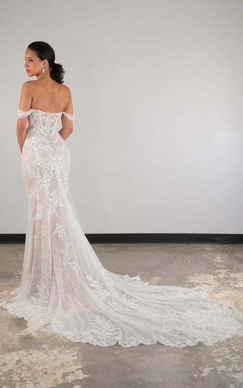 Sexy Lace Sweetheart Fit-and-Flare Wedding Dress with Off-the-Shoulder Straps - D3992 Essence Of Australia Wedding Dress, Essence Of Australia, White Weddings, Ivory Gown, Essense Of Australia, Blush Bridesmaid Dresses, Stella York, Dress Gallery, Lace Straps