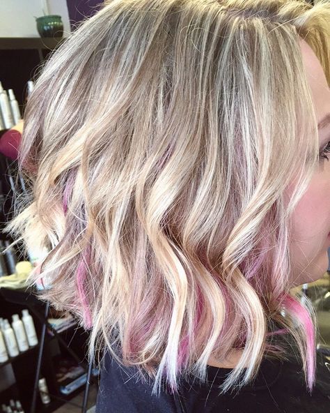 Blonde Highlights With Pink Peekaboo, Pink Peekaboo Highlights, Blonde To Pink Ombre, Pink Peekaboo, Pink Hair Highlights, Hair Dye Videos, Blonde Hair With Pink Highlights, Lavender Hair Colors, Pink Blonde