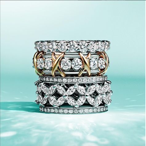 Tiffany & Co. Schlumberger Sixteen Stone ring Sixteen Stone Ring, Tiffany Setting, Tiffany Engagement Ring, Tiffany Wedding, Stacked Wedding Rings, Tiffany And Co, Gems And Minerals, Girls In Love, It's Hard