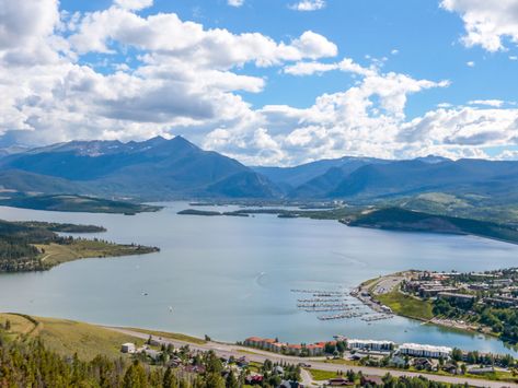 A First-Timer's Guide to Dillon in Summit County, Colorado Lake Dillon Colorado Summer, Lake Dillon Colorado, Colorado Girls Trip, Taco Pictures, Colorado Vacation Summer, Summer Trip Ideas, Keystone Ski Resort, Dillon Colorado, Colorado Road Trip