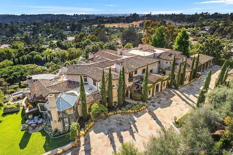 6720 Las Colinas, Rancho Santa Fe, CA 92067 | MLS #240015630 | Zillow Santa Fe, Mls, Built In, History, Square, For Sale