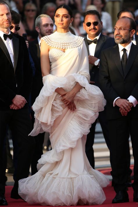 Deepika Padukone Cannes Look, Deepika Indian Outfits, Deepika Padukone Cannes 2022, Deepika Padukone 2023, Deepika Padukone Indian Outfits, Deepika Padukone Style Dresses, Deepika Padukone Saree Look, Deepika Padukone Traditional, Deepika Padukone Outfits