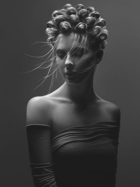 Hasselblad Masters Awards 2018: Michal Baran (Trim, Ireland). Trim Ireland, Portrait Photography Tips, Photography Competitions, Foto Art, Photography Awards, Black And White Portraits, Fashion Portrait, Creative Portraits, Beauty And Fashion