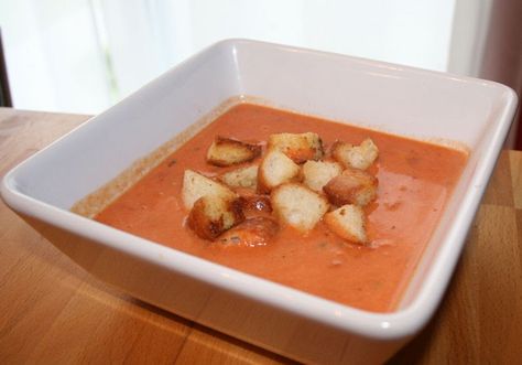 I go to Issac's, a Pennsylvania sandwich chain, just for this soup.  Today it's rainy and gray and gross and I don't feel like getting dress... Pepperjack Tomato Soup, Tomato Soup Recipe, Croutons Homemade, Tomato Soup Recipes, Savory Soups, Crock Pot Soup, Pepper Jack, Tomato Soup, Copycat Recipes