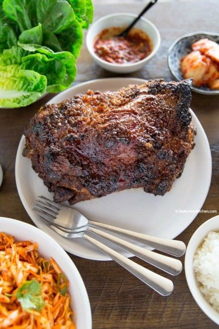 Ssam Recipe, Daging Babi Panggang, Momofuku Recipes, Roasted Pork Shoulder, Slow Roasted Pork Shoulder, Korean Pork, Daging Babi, David Chang, Korean Kitchen