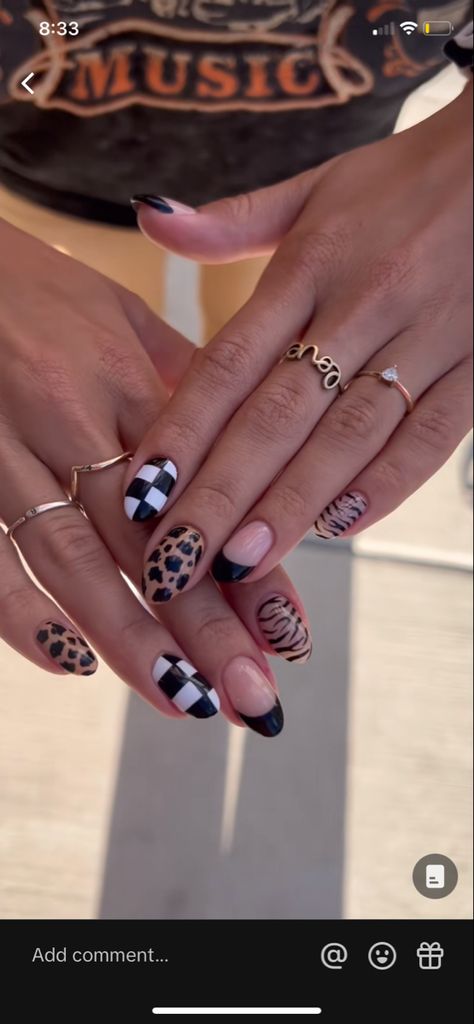 Fun Fall Acrylic Nails, Katy Hearn Nails, Nail Inspo Different Designs On Each Finger, Texas Vacation Nails, Nail Inspiration For Short Nails, Team Nails Sports, Red Nail Simple Design, Fun Nail Tip Designs, Fall Ish Nails