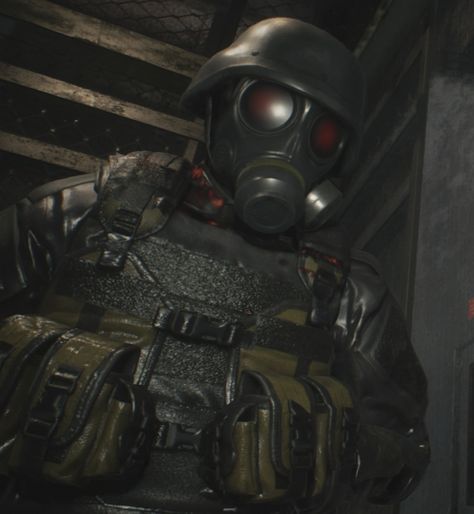 #HUNK #residentevil #residentevil2 Hunk Resident Evil Pfp, Gas Mask Pfp, Hunk Resident Evil, Tyrant Resident Evil, Masked Men, Cry Of Fear, Umbrella Corporation, Power Armour, Afro Samurai