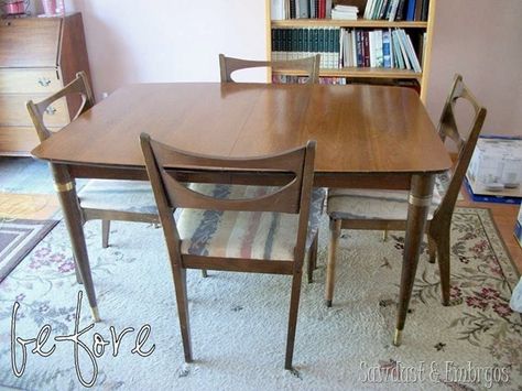 50's dining set (before pic) Sawdust and Embryos Mcm Dining Chairs, Midcentury Modern Kitchen Table, Mid Century Kitchen Table, Mcm Dining Table, Mcm Dining Room, Mid Century Dining Set, Dining Chair Makeover, Dinning Table Set, Modern Dining Set