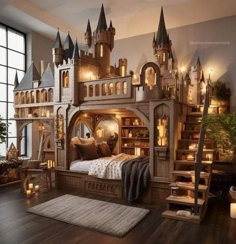 Super Cool Beds, Amazing Beds, Castle Bed, Amazing Bedroom Designs, Harry Potter Room Decor, Dream Bedroom Inspiration, Harry Potter Bedroom, Fantasy Furniture, Kids Room Interior Design