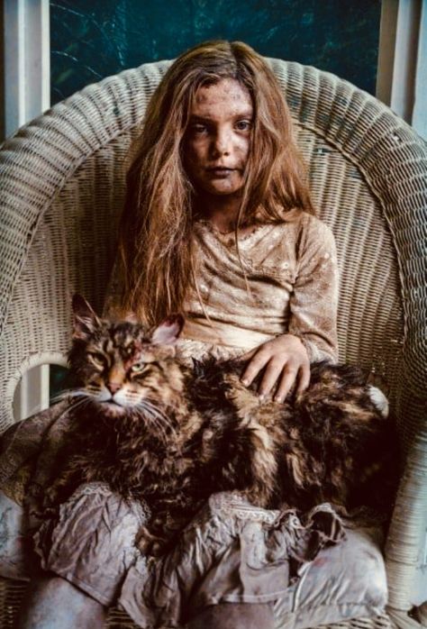 Ellie Creed & Church• Pet Sematary (2019). Mary Lambert, Folk Horror, Eaten Alive, Jason Clarke, Newest Horror Movies, Stephen King Movies, Creepy Kids, Pet Cemetery, Stephen King Books